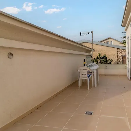 Stunning In With Kitchen * Dramalj