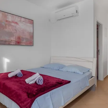 Stunning In With Kitchen Apartman Dramalj