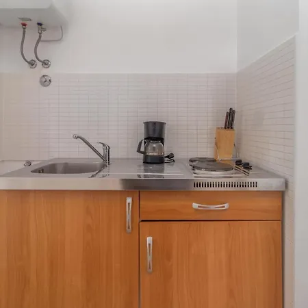 Apartman Stunning In With Kitchen Dramalj